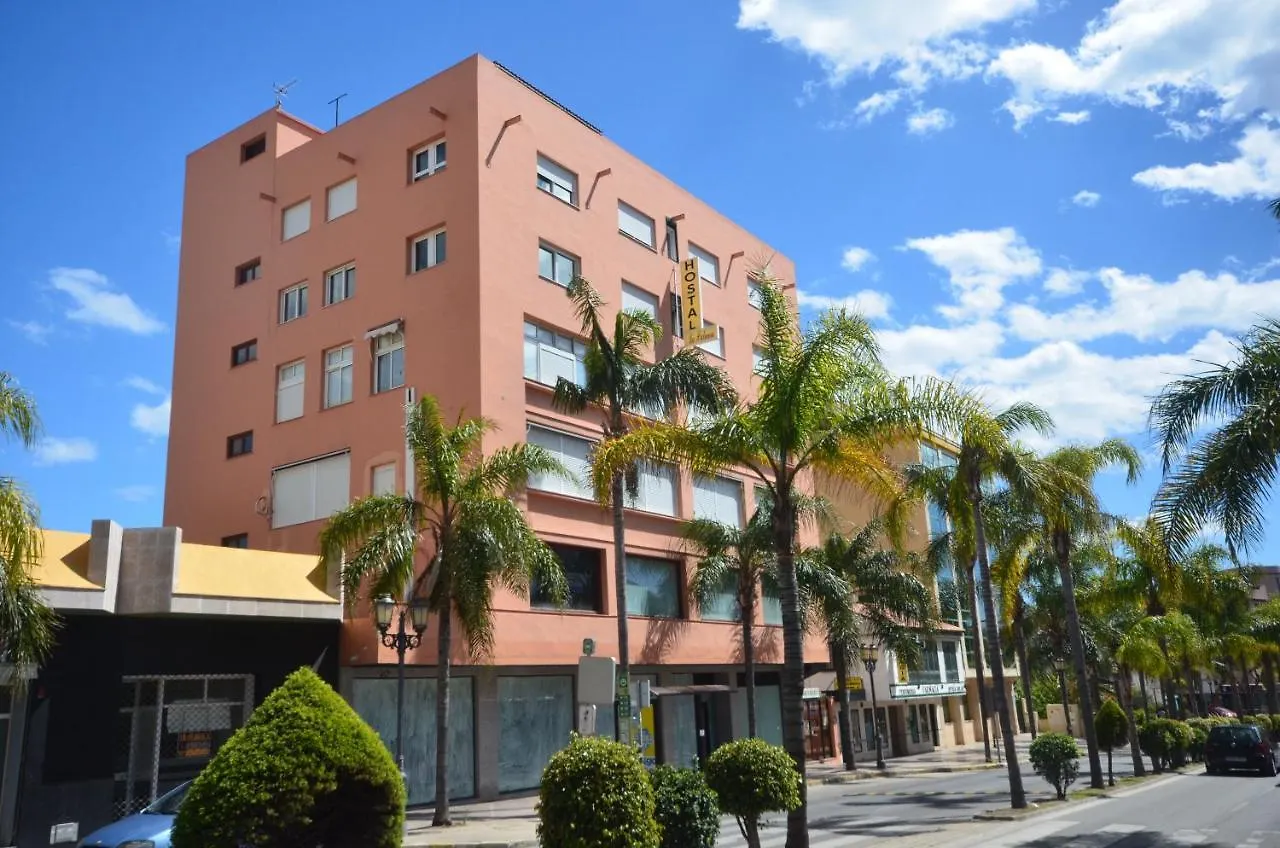 Hostal La Palmera Τορρεμολίνος