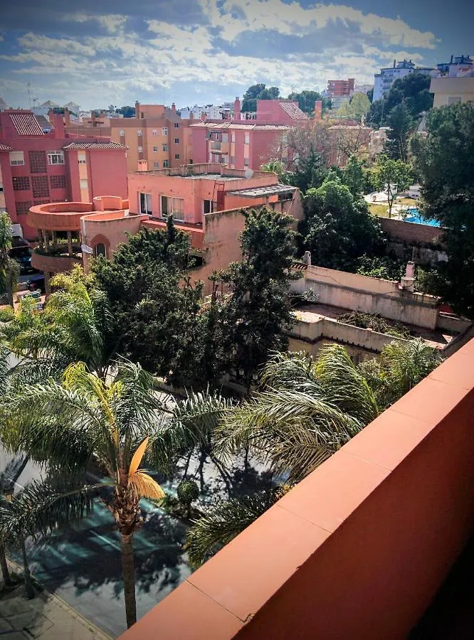 Hostal La Palmera Τορρεμολίνος