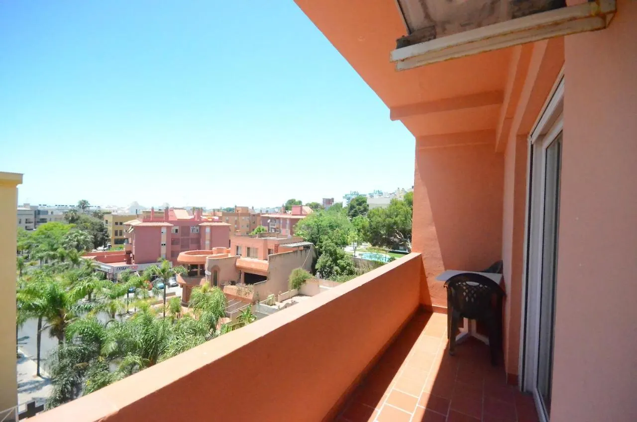 Πανσιόν Hostal La Palmera Τορρεμολίνος