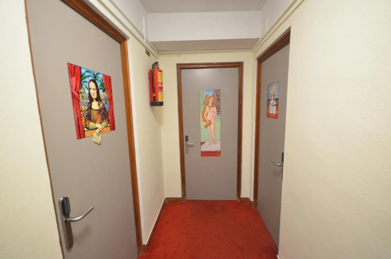 Hostal La Palmera Torremolinos Pensjonat