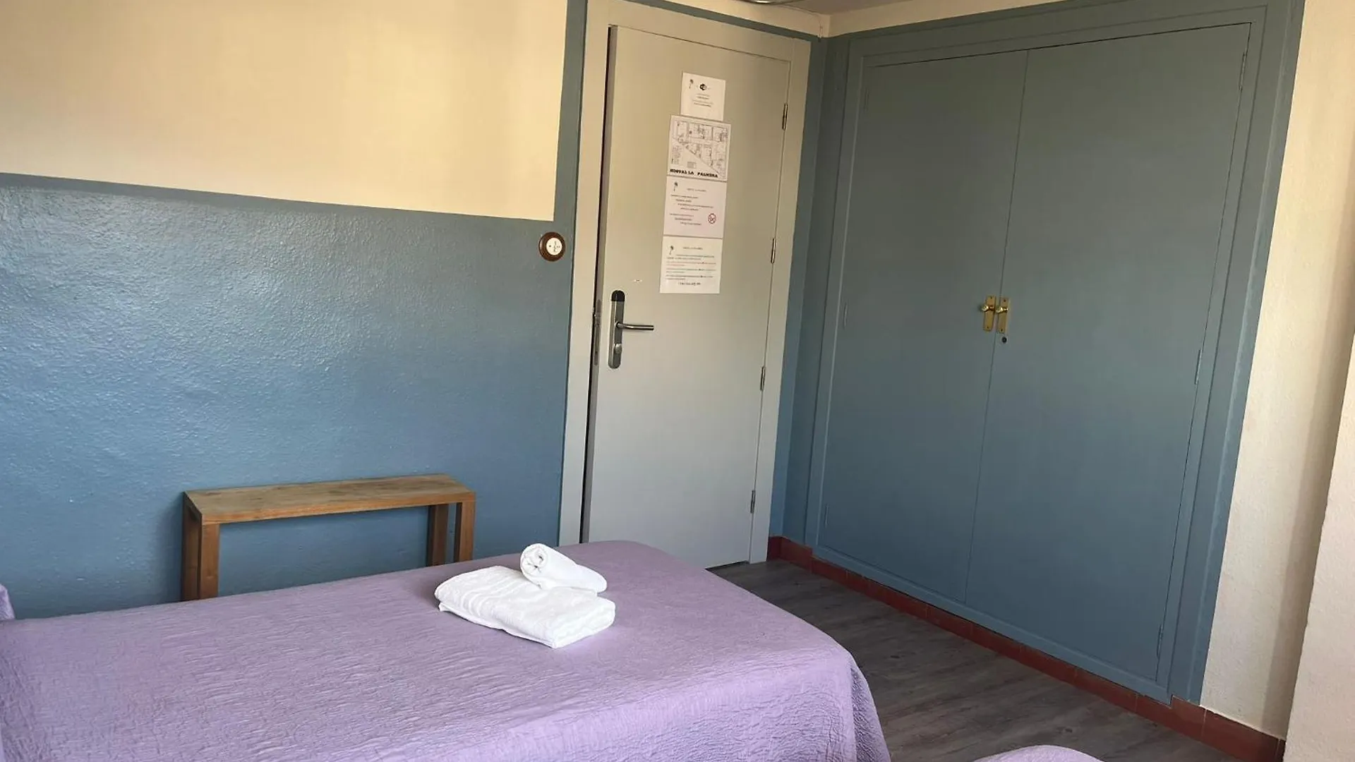 Πανσιόν Hostal La Palmera Τορρεμολίνος
